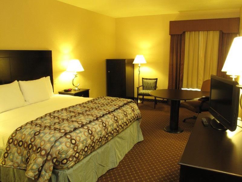 La Quinta By Wyndham Ne Long Beach/Cypress Hawaiian Gardens Ruang foto