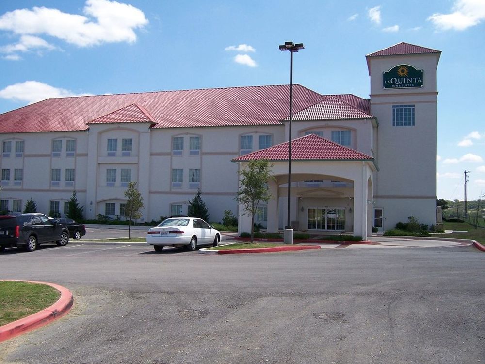 La Quinta By Wyndham Ne Long Beach/Cypress Hawaiian Gardens Bagian luar foto