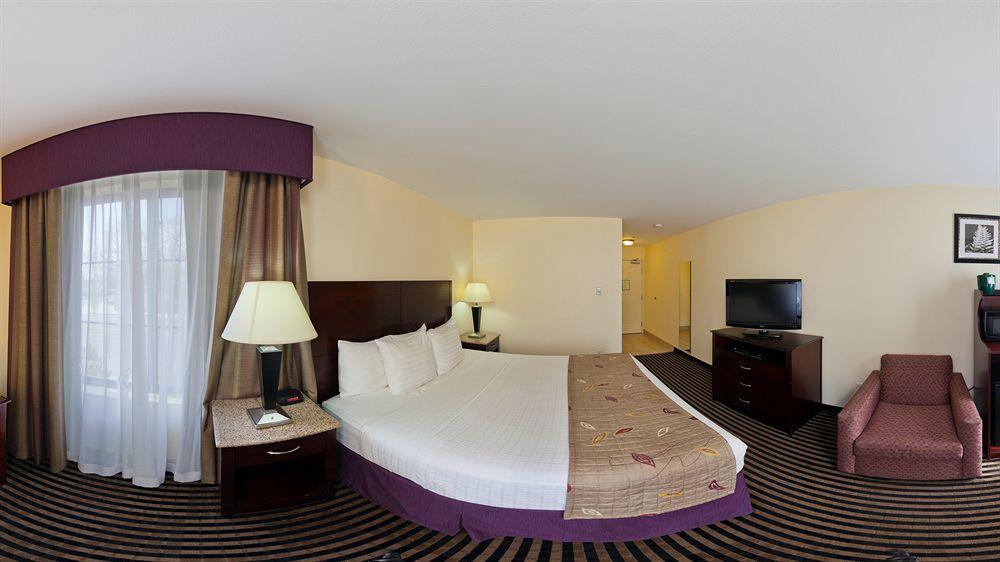 La Quinta By Wyndham Ne Long Beach/Cypress Hawaiian Gardens Bagian luar foto